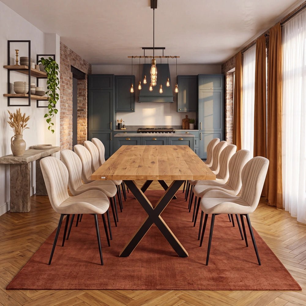 Eichenholztisch im klassischen Stil – für 10 Personen – 240 x 100 x 4 cm