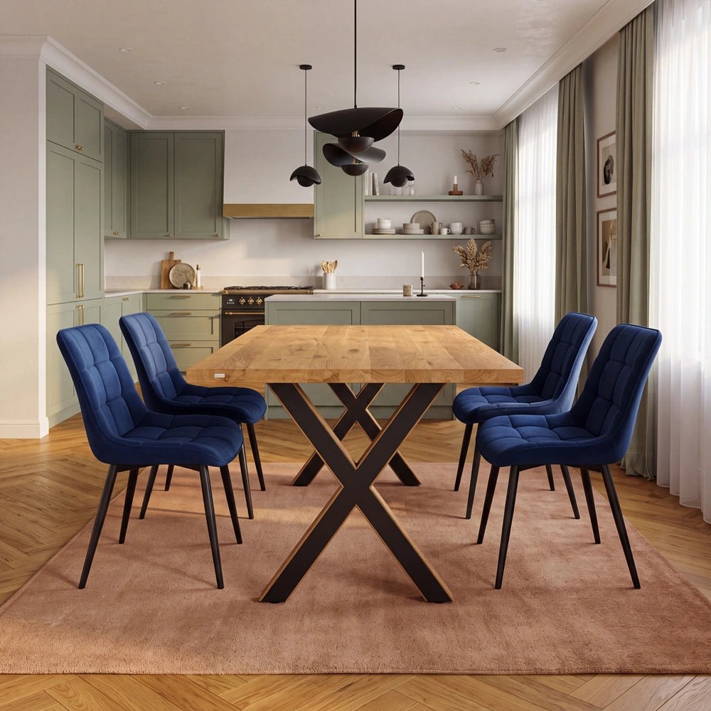 Eichenholztisch im klassischen Stil – für 4 Personen – 140 x 80 x 4 cm