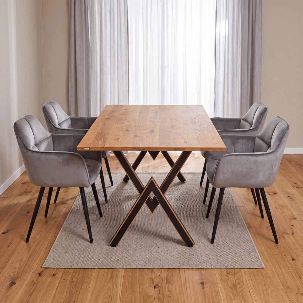 Eichenholztisch im klassischen Stil – für 4 Personen – 140x80x2,6 cm