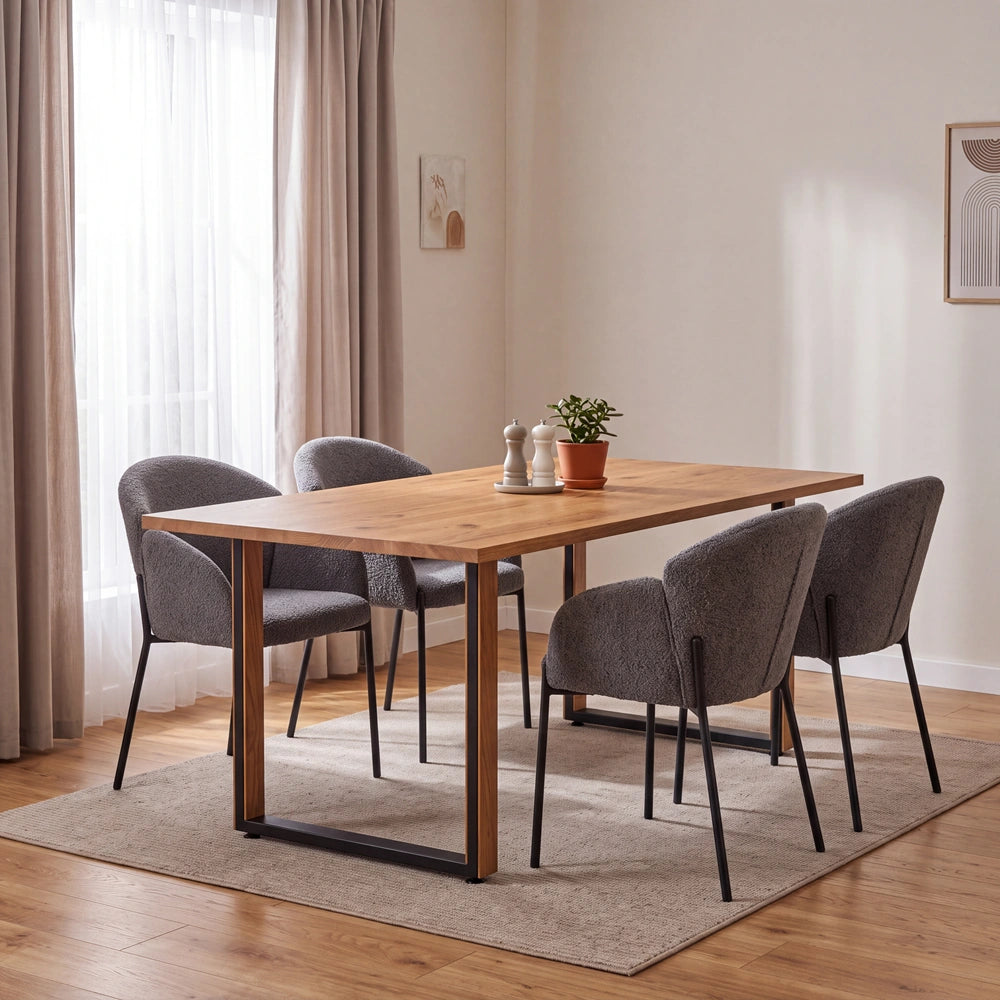 Eichenholztisch im klassischen Stil – für 4 Personen – 140x80x2,6 cm