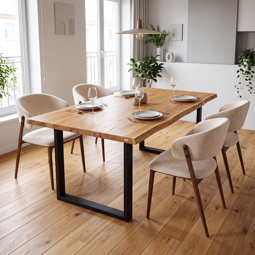 Eichentisch im rustikalen Stil – für 4 Personen – 140 x 80 x 4