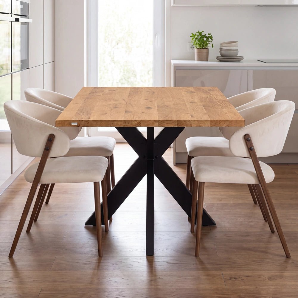 Eichenholztisch im klassischen Stil – für 4 Personen – 140 x 80 x 4 cm