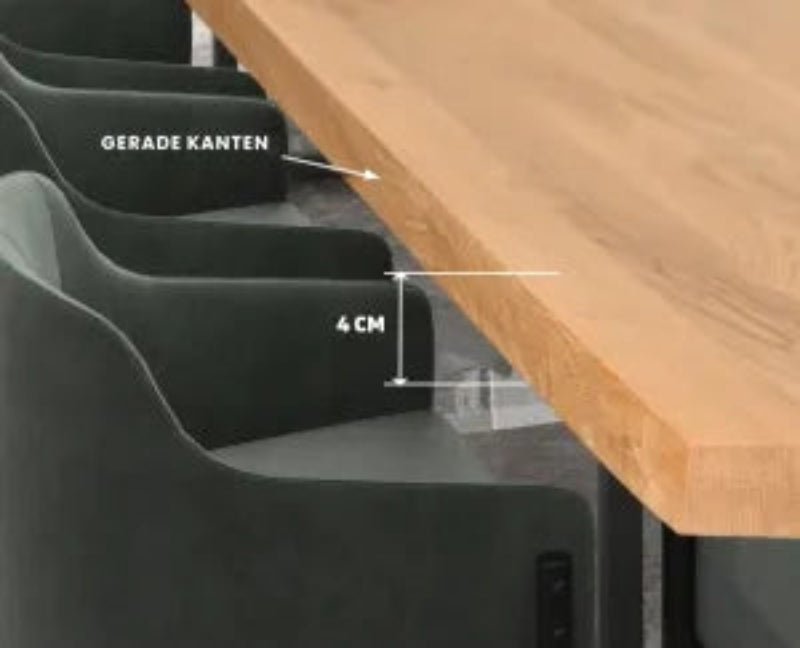 Eichenholztisch im klassischen Stil – für 4 Personen – 140 x 80 x 4 cm