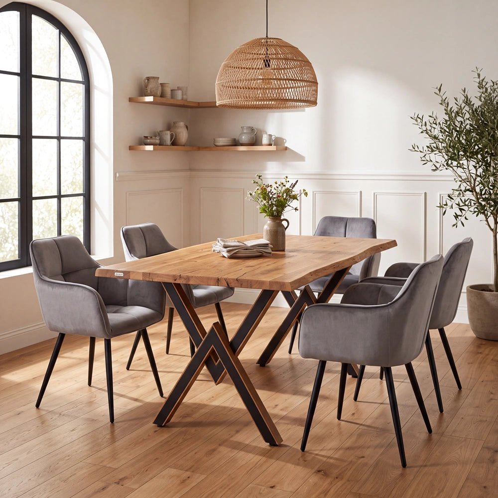 Eichentisch im rustikalen Stil – für 4 Personen – 140 x 80 x 4