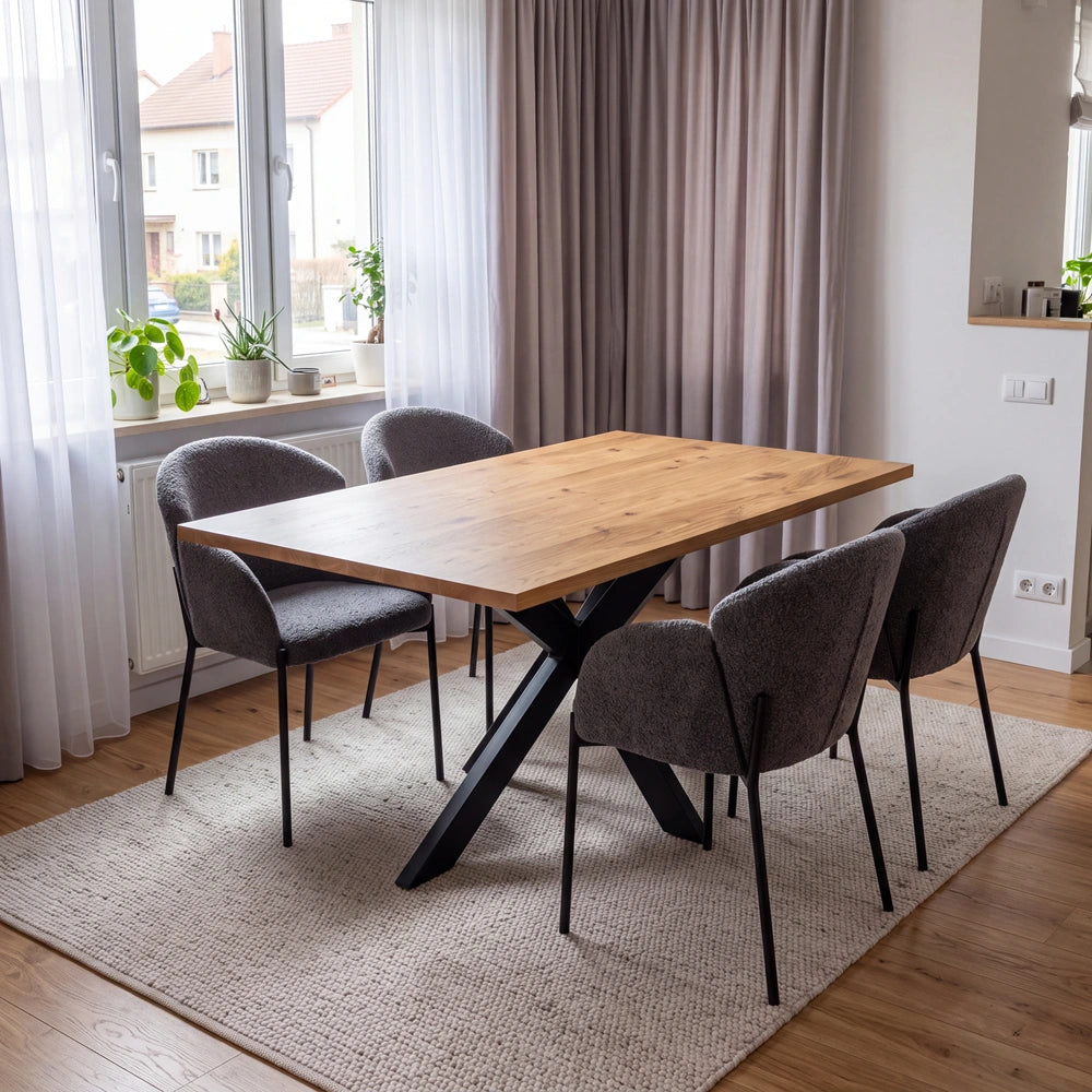 Eichenholztisch im klassischen Stil – für 4 Personen – 140x80x2,6 cm
