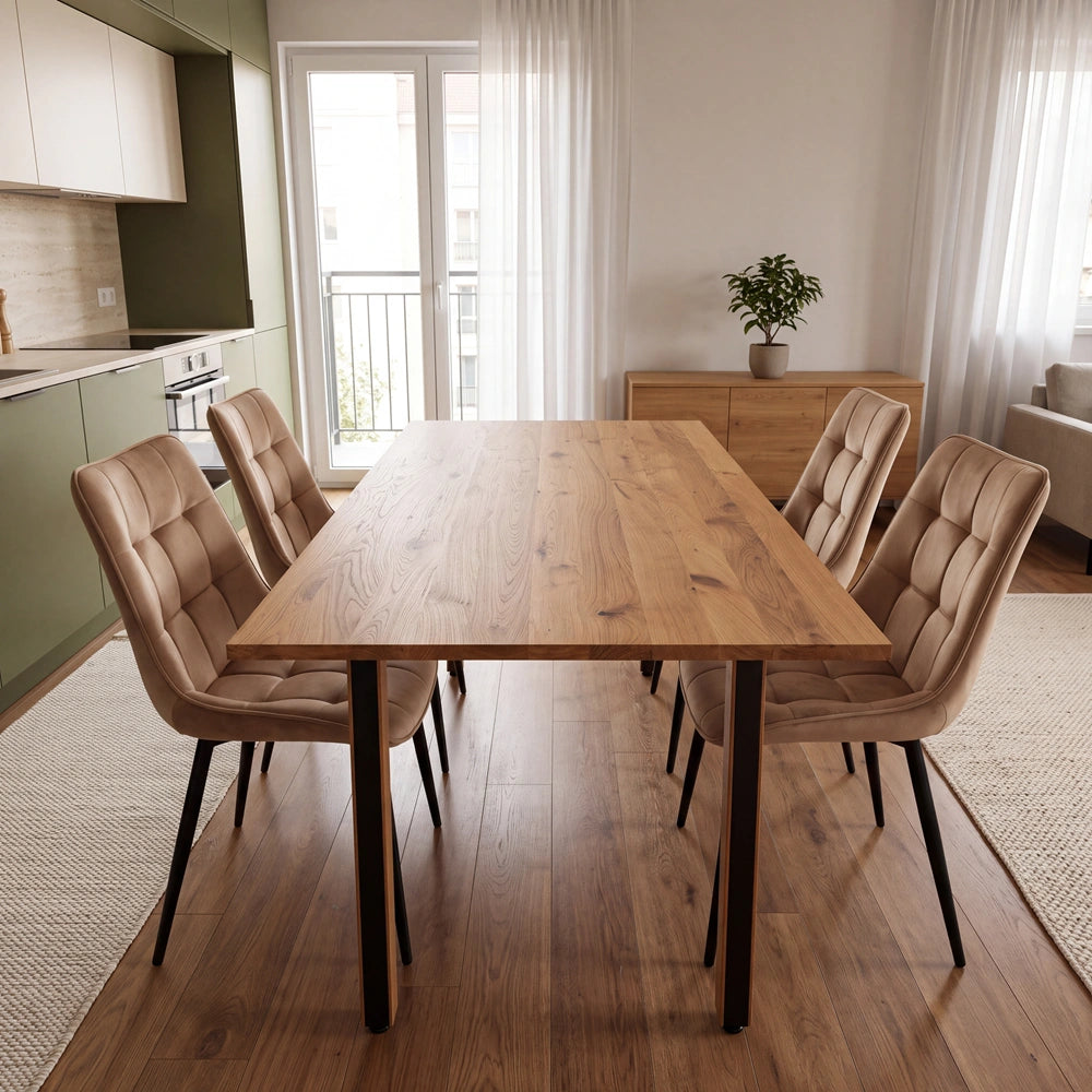 Eichenholztisch im klassischen Stil – für 4 Personen – 140x80x2,6 cm