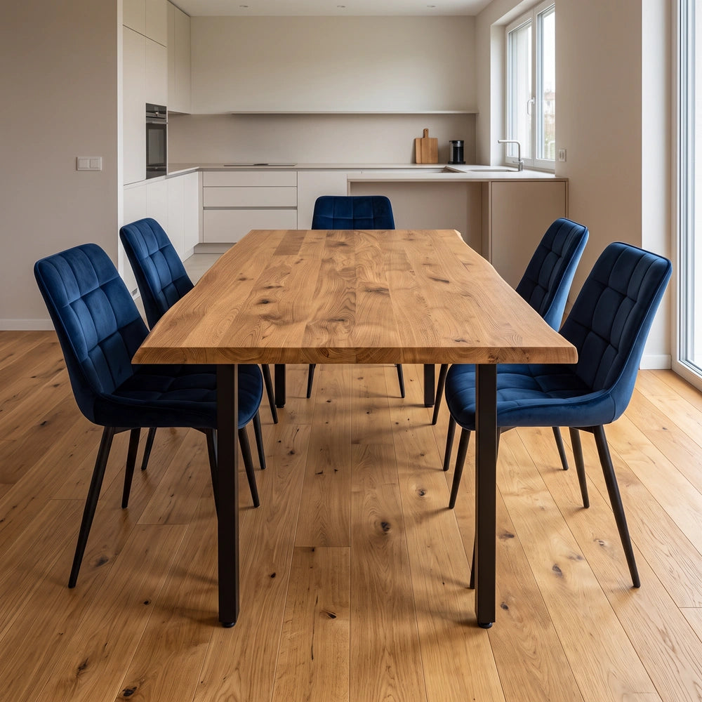 Eichentisch im rustikalen Stil – für 4 Personen – 140 x 80 x 4