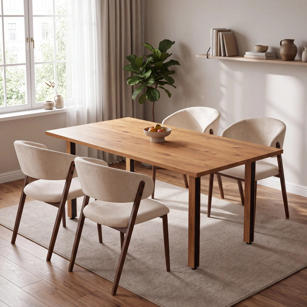Eichenholztisch im klassischen Stil – für 4 Personen – 140x80x2,6 cm