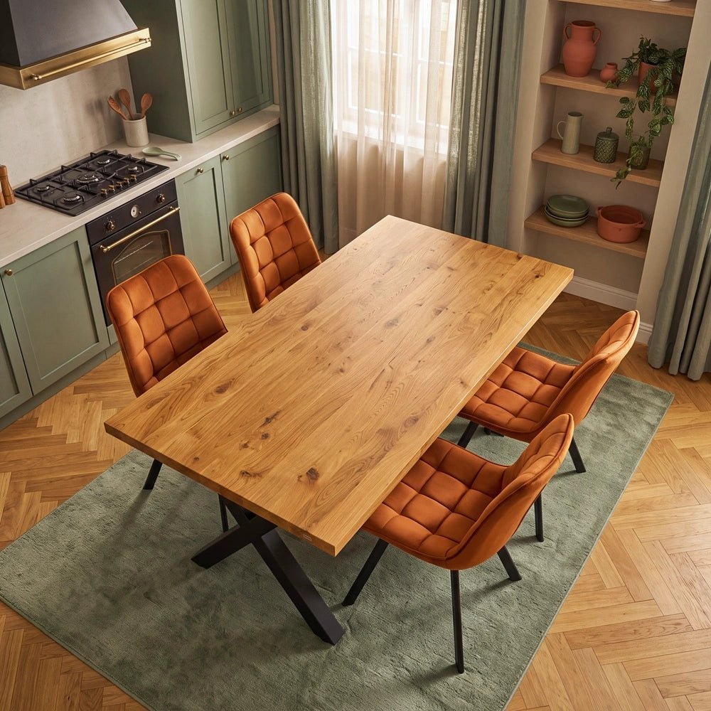 Eichenholztisch im klassischen Stil – für 4 Personen – 140 x 80 x 4 cm