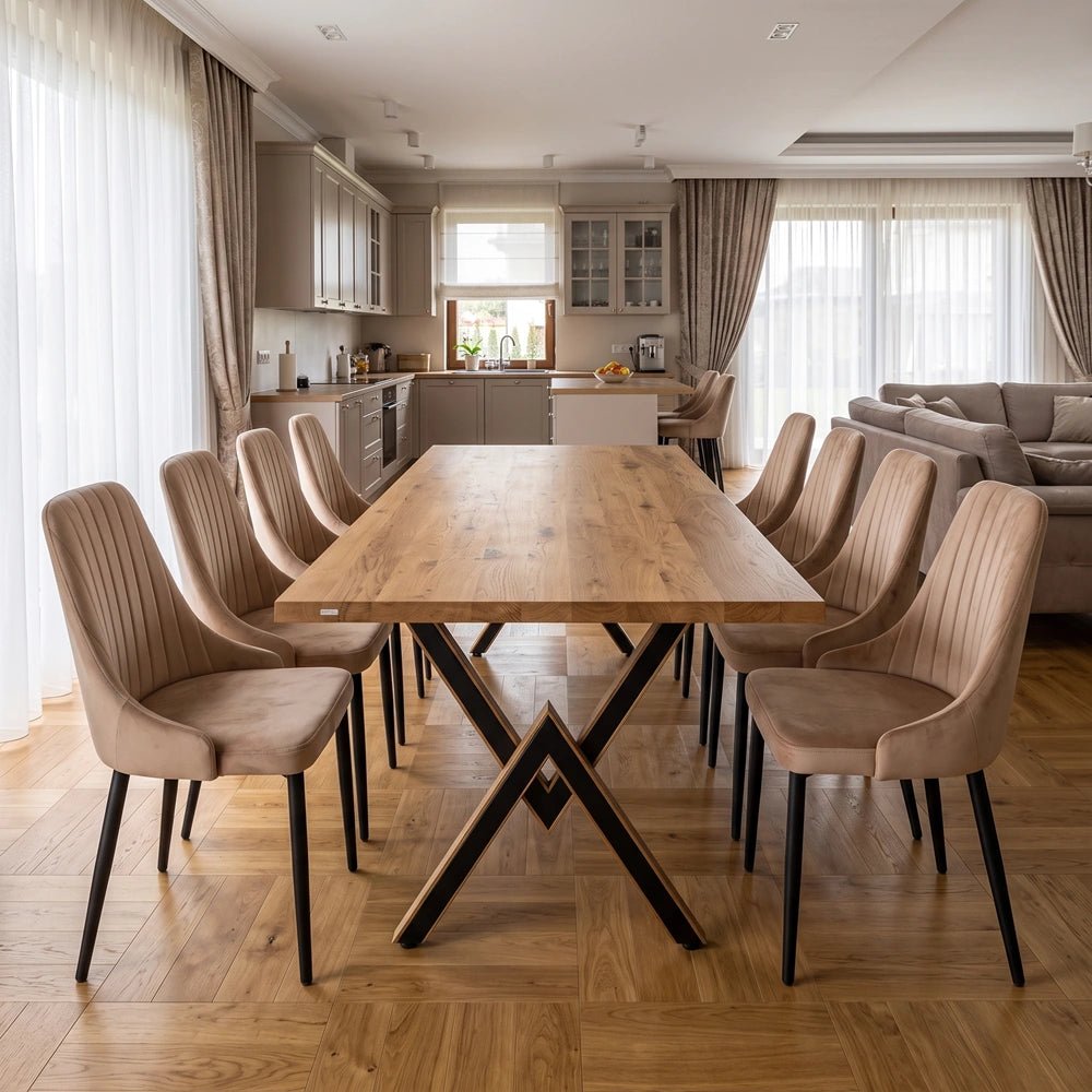 Eichenholztisch im klassischen Stil – für 8 Personen – 200 x 100 x 4 cm