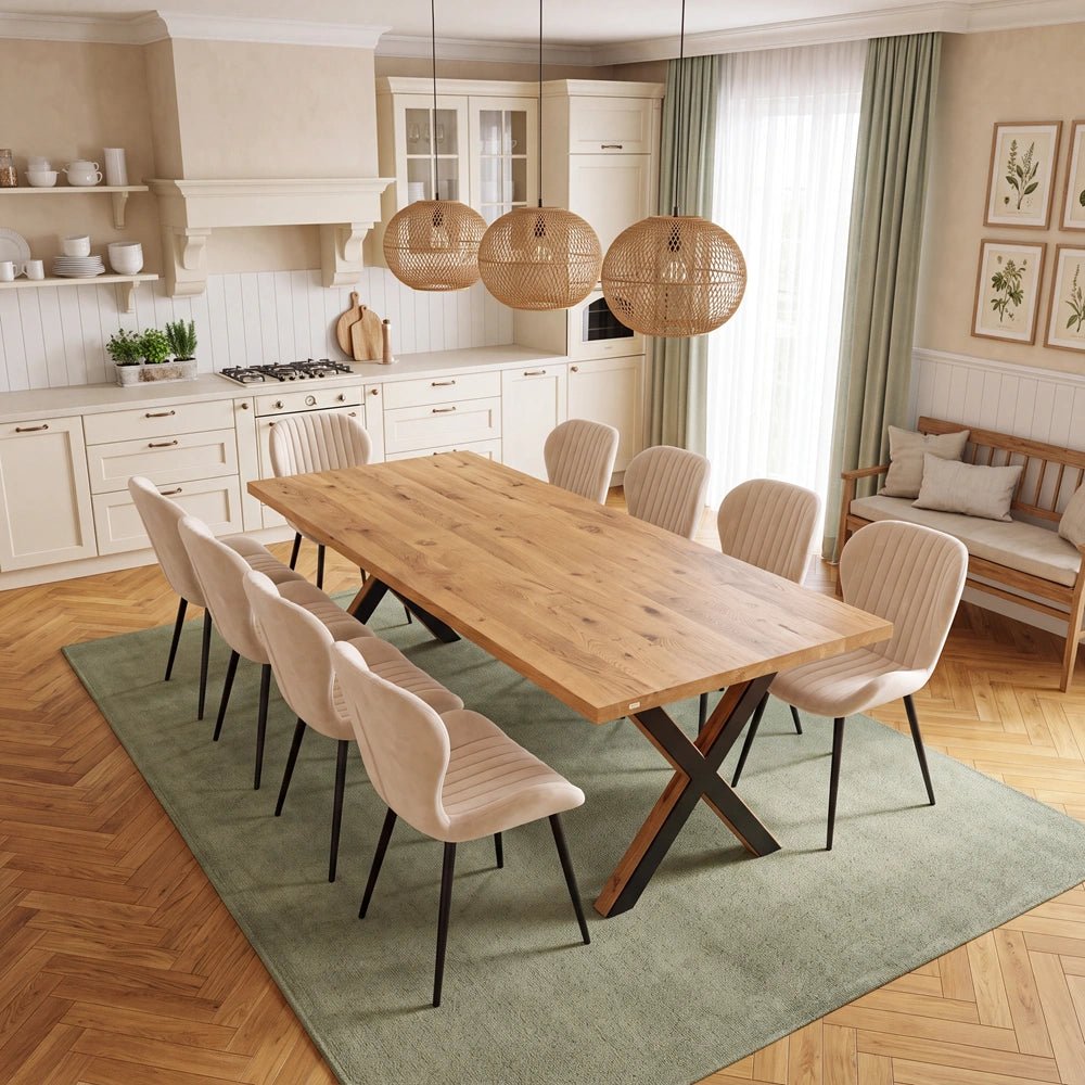 Eichenholztisch im klassischen Stil – für 8 Personen – 200 x 100 x 4 cm